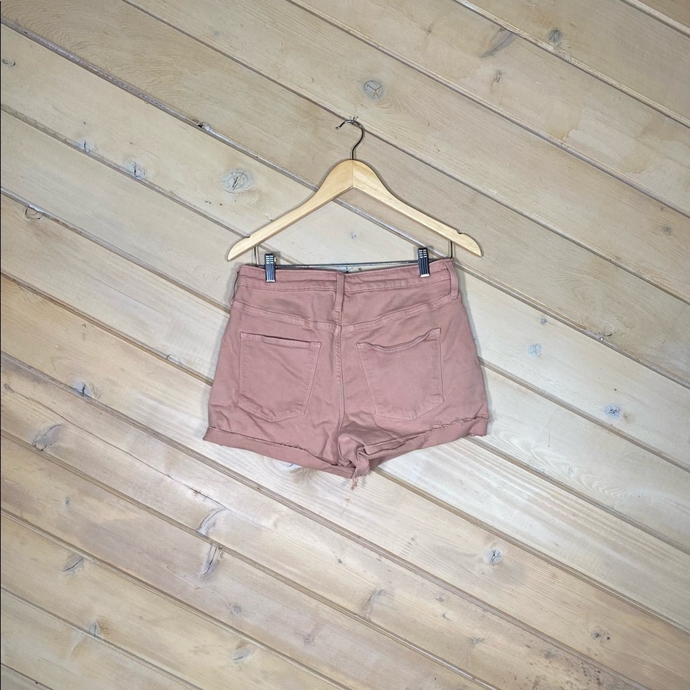 Universal Thread Shorts - Picture 3 of 3